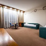 Hotel - Free Parking