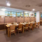 Hotel - Free Parking 4*