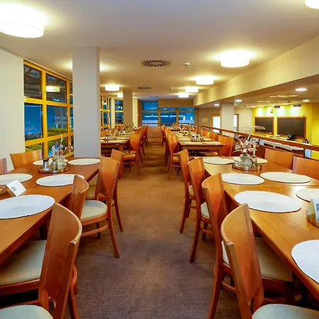 - Free Parking Hotel Opava